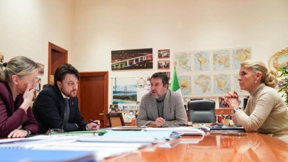 salvini e stefani 15gen26. foto sito Mit.jpg
