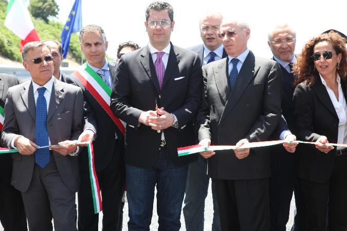 Taglio del nastro 3