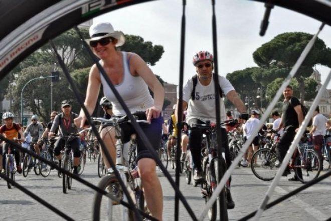 In bicicletta a Roma