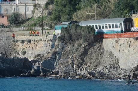 treno Andora foto Ansa