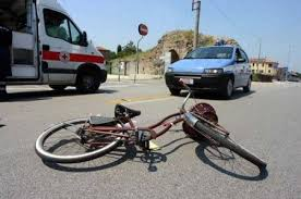 incidente bicicletta
