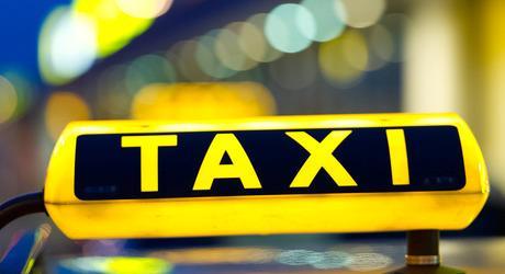 Taxi-Ncc: a breve Registro nazionale e foglio di servizio elettronici