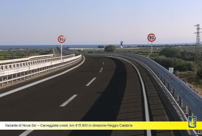 Strada statale 106 "Jonica", carreggiata ovest km 415,800 in direzione Reggio Calabria