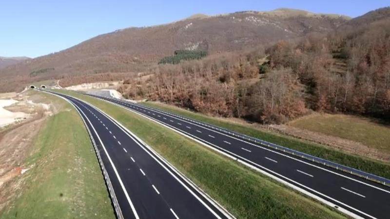 SS77 "della Val di Chienti", tratto Serravalle di Chienti – Colfiorito. Rilevato Stradale tra la galleria naturale "Varano" e la galleria artificiale "San Vincenzo"
