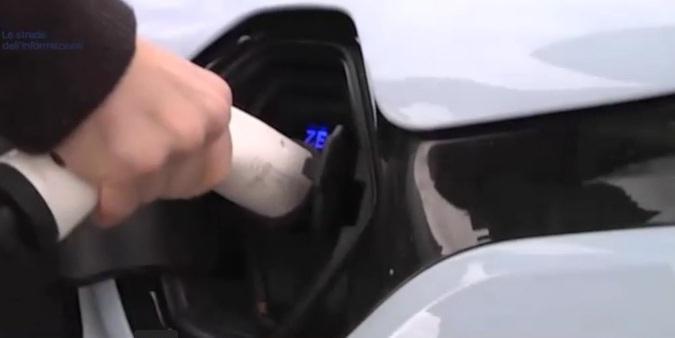 Ricarica elettrica veloce serbatoio