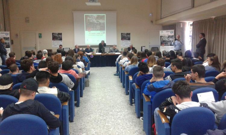 Sii saggio guida sicuro - Lezione Napoli 2015