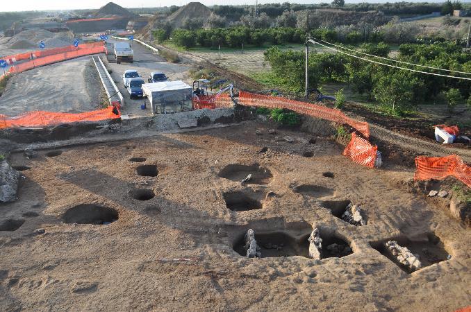 SS106, ritrovamenti archologici - necropoli
