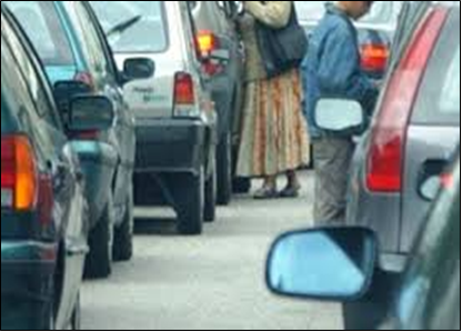 Mendicanti al semaforo