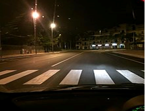 Massima attenzione ai pedoni, anche quando non sono sulle "zebre"