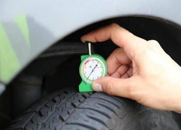 Auto, una su cinque non ha gomme in regola