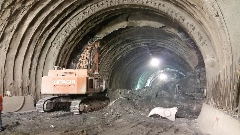 A3 Salerno-Reggio Calabria diaframma galleria Laria canna Sud