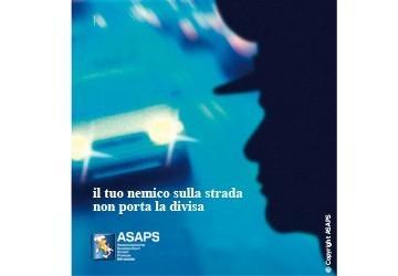Lampeggiare per avvisare della presenza degli agenti: una "solidarietà" da evitare