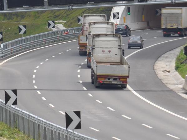 Anche il mercato dei rimorchi è in crescita, ma quelli in circolazione sono vecchi