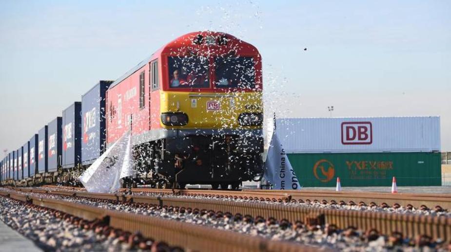 Treno via delle seta