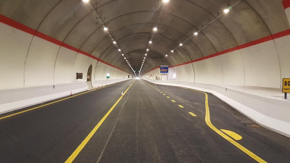 Galleria Casal di Pari aperta al traffico