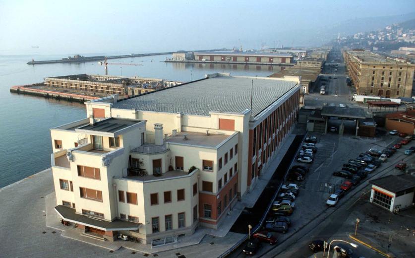 Trieste Porto (foto Imagoeconomica)