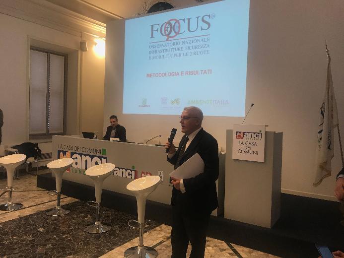 Mobilità: cresce Italia a due ruote, ma serve più in sicurezza