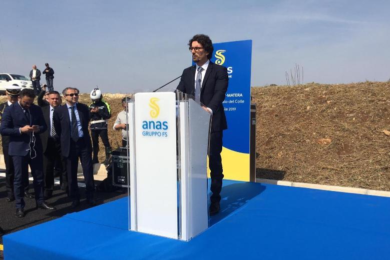 Ministro Toninelli presentazione SS96