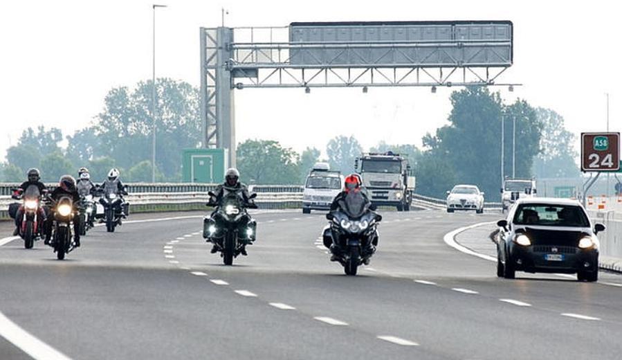 Autostrade, prorogati gli sconti ai motociclisti con Telepass
