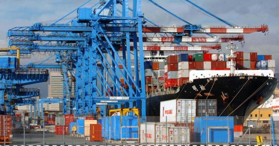 Container, record storico a giugno per il porto di Genova