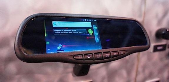 Specchietto retrovisore con Android